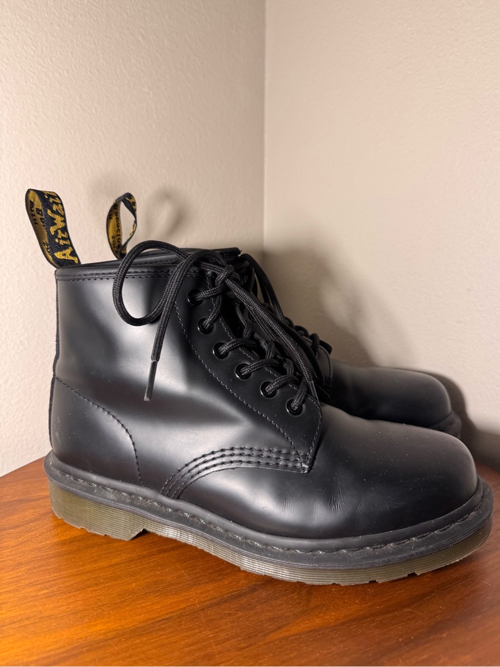 Dr. Martens 101 Smooth Leather Boots in Black Size 8